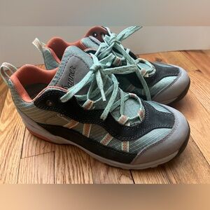 Danner St Helens Low 3” Goretex women shoes 9.5 jade orange